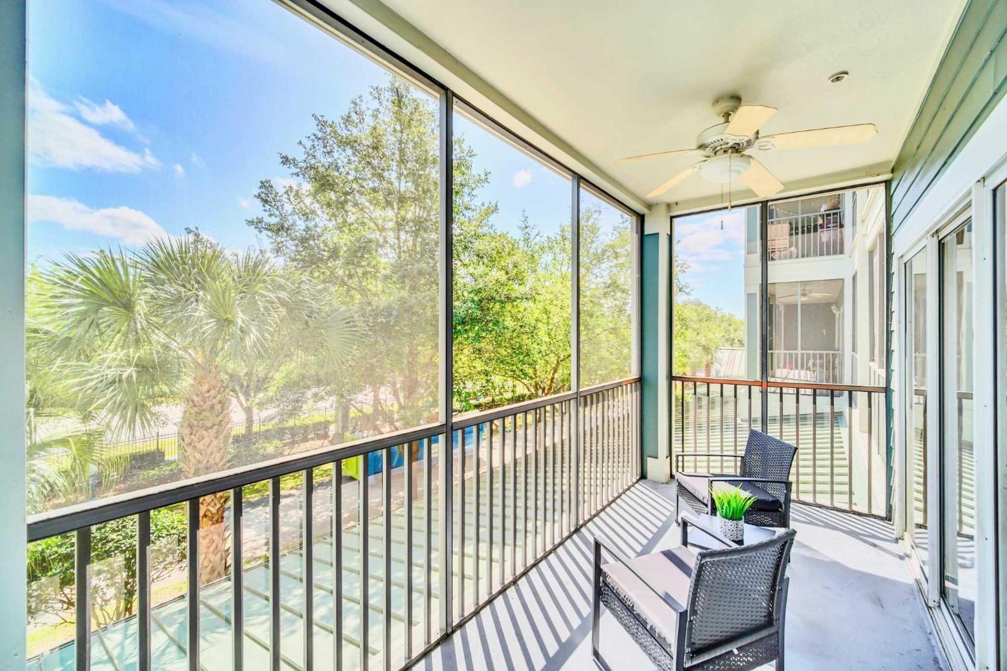 Holiday home Near - 2br Unit - Pool And Hot Tub