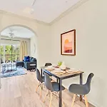Near Disney - 2Br Condo Unit - Pool And Hot Tub